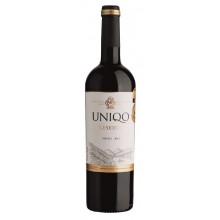 Červené víno Uniqo Reserva 2014